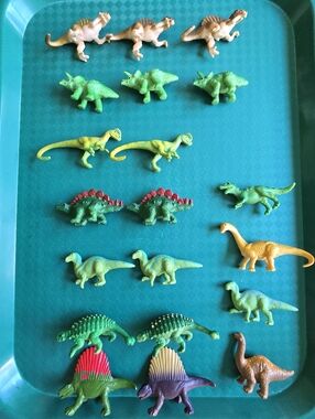 Lot of 20 Safari Mini Dinosaurs Toys